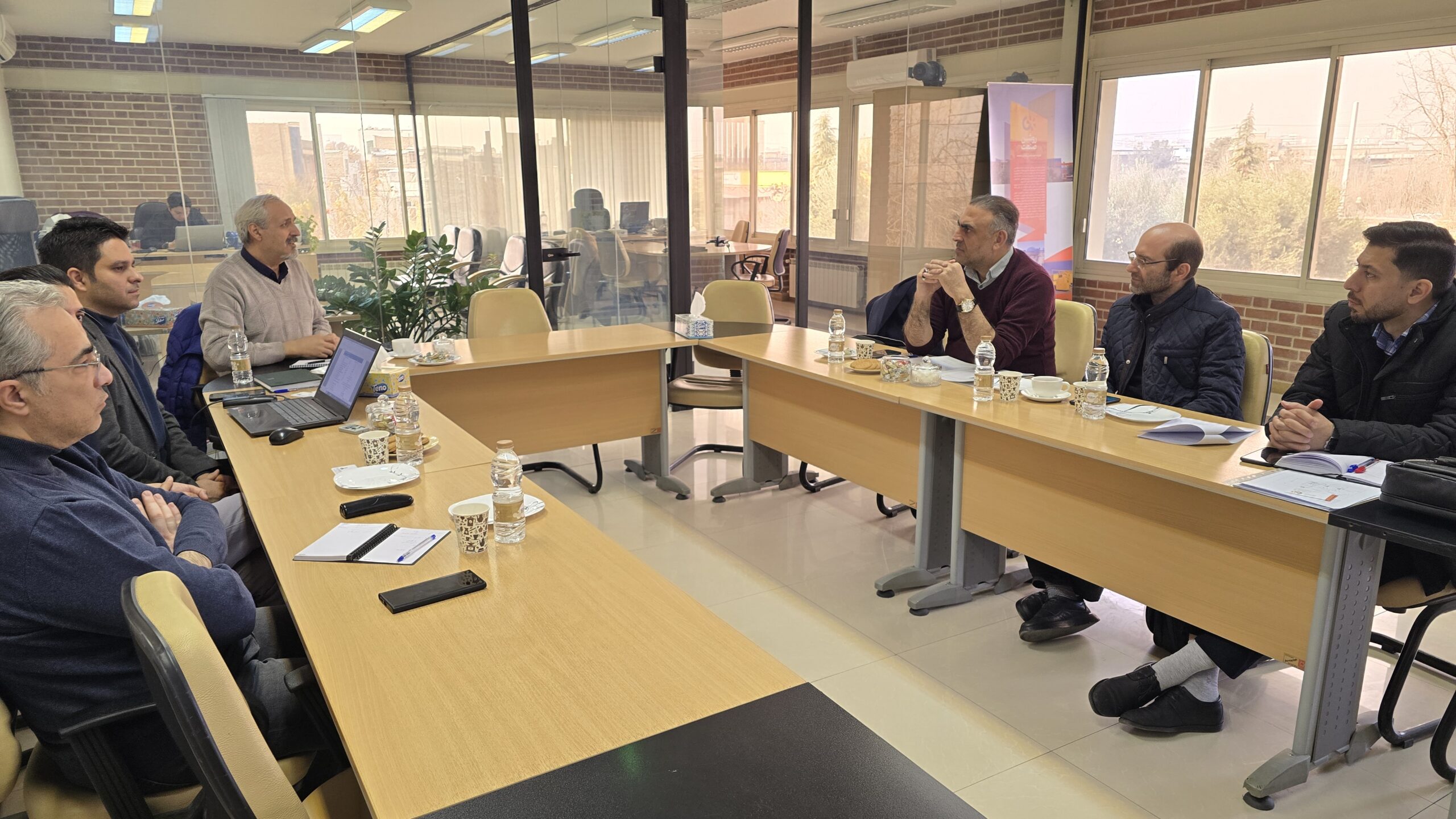 بازدید مدیران جهاد دانشگاهی علم و صنعت جهت ارزیابی توانمندی ها و بررسی موارد فنی و توافقنامه همکاری فیمابین